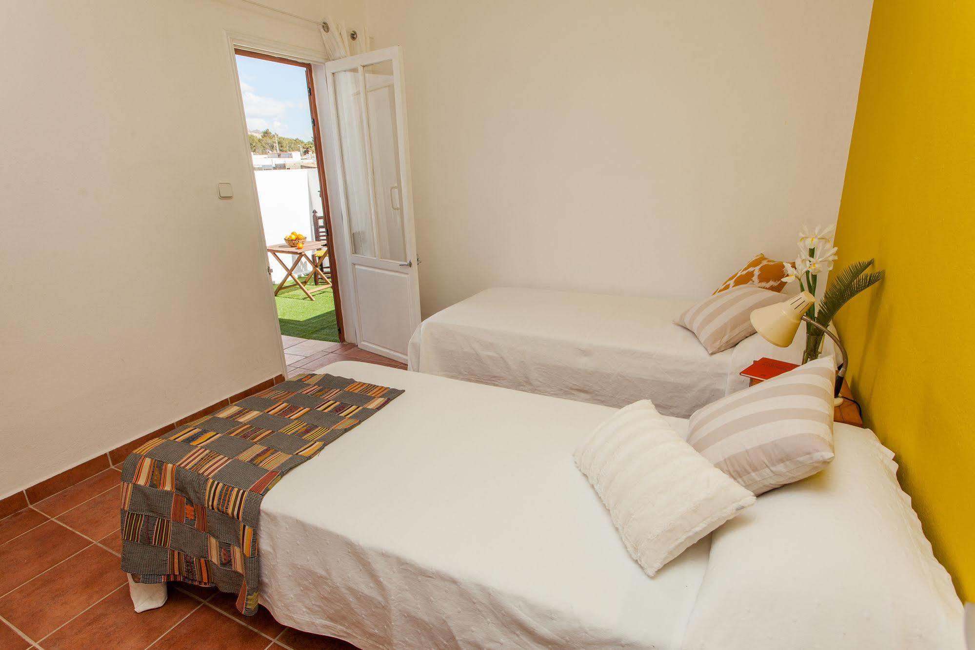 Cosmos Grand Hostal Sant Francesc de s'Estany Εξωτερικό φωτογραφία